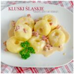 Kluski śląskie met roomsaus