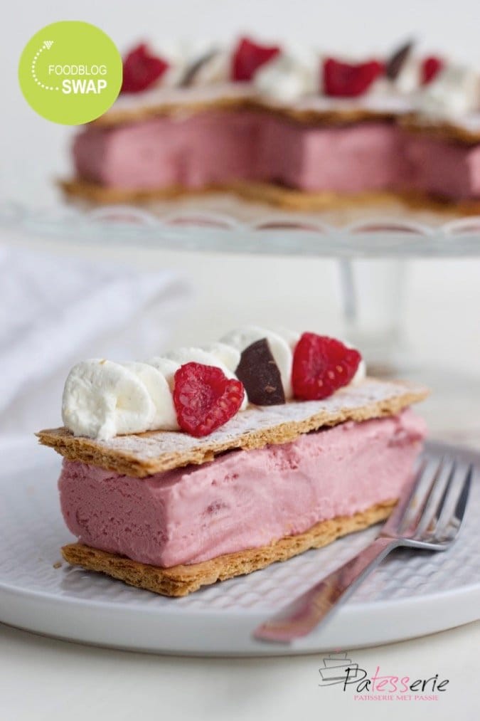 tompouce met aardbeienijs