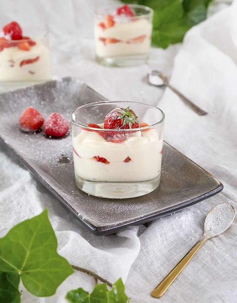 Crème van Mascarpone met aardbeien.