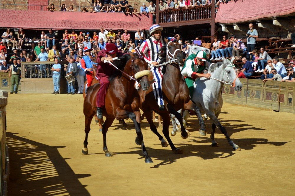 wellnessspots.com - Palio Siena -Italie