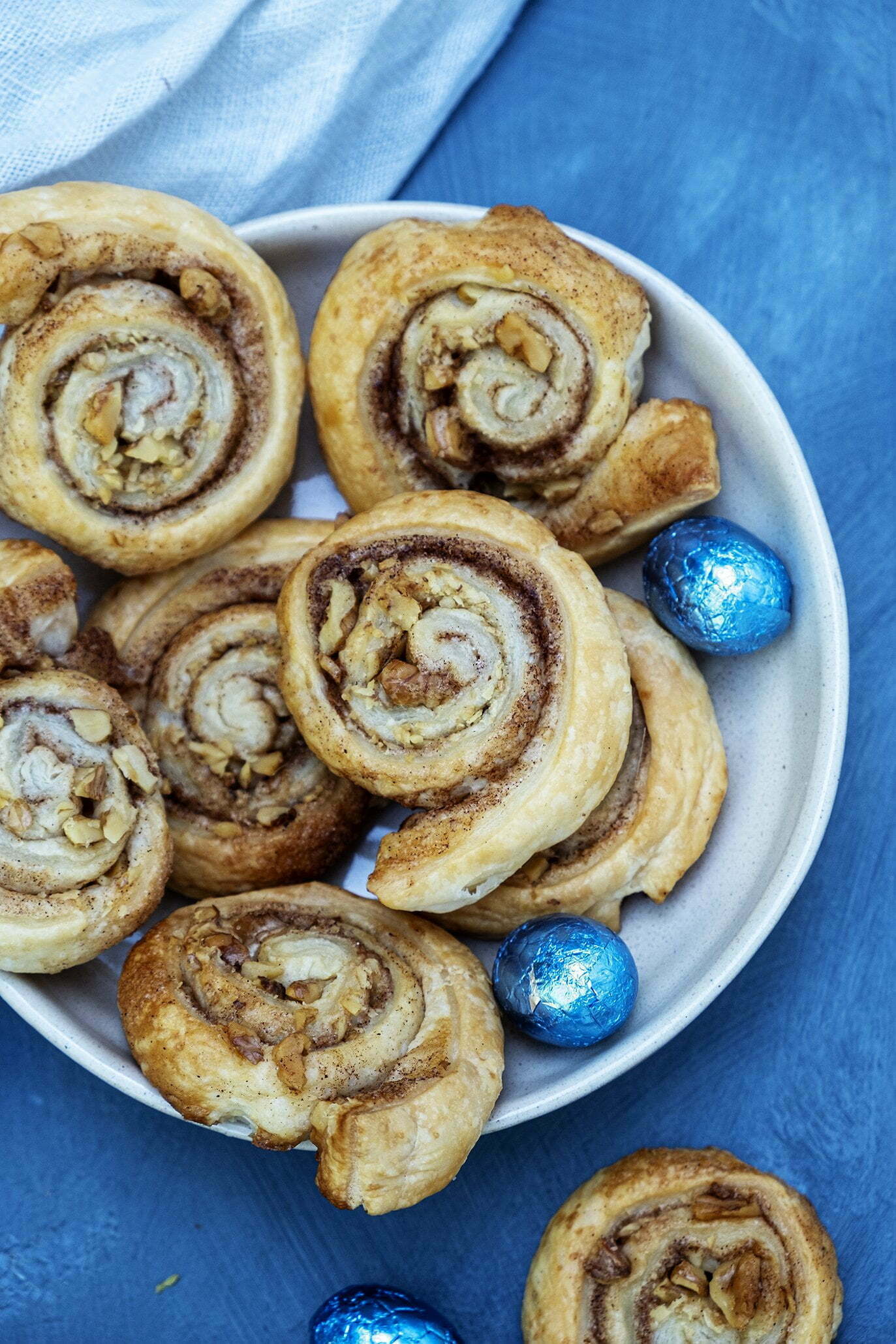 Pin: Cinnamon Rolls (Kaneelbroodjes) met walnoten