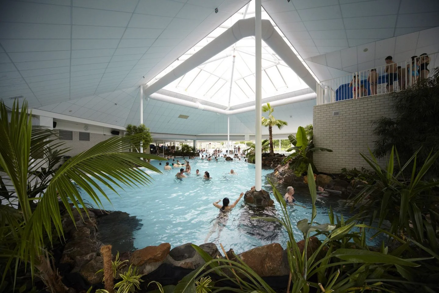 Vakantie op recreatiepark : Subtropisch zwembad 