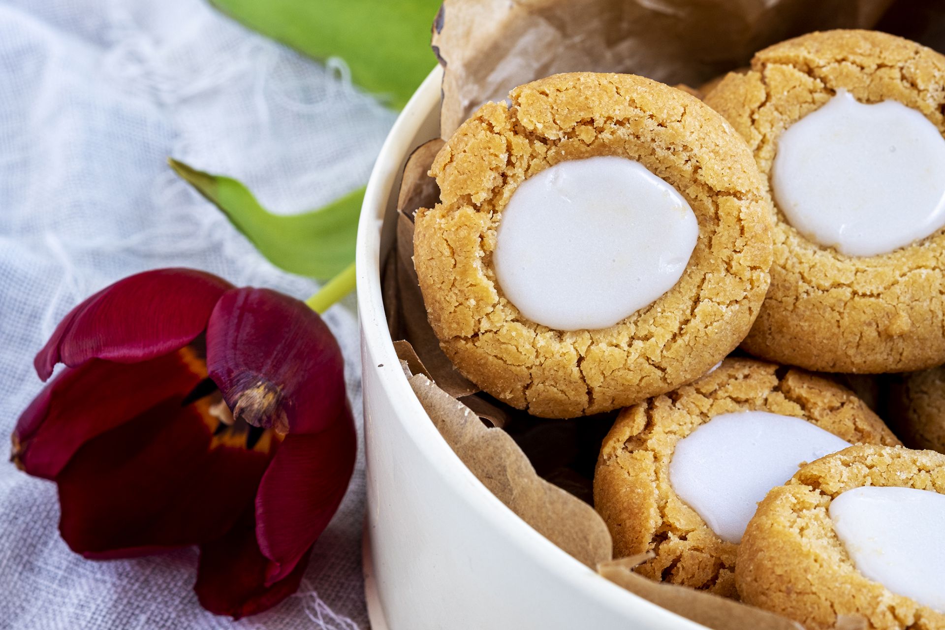 Lekker Koekjes maken met een witte glazuur