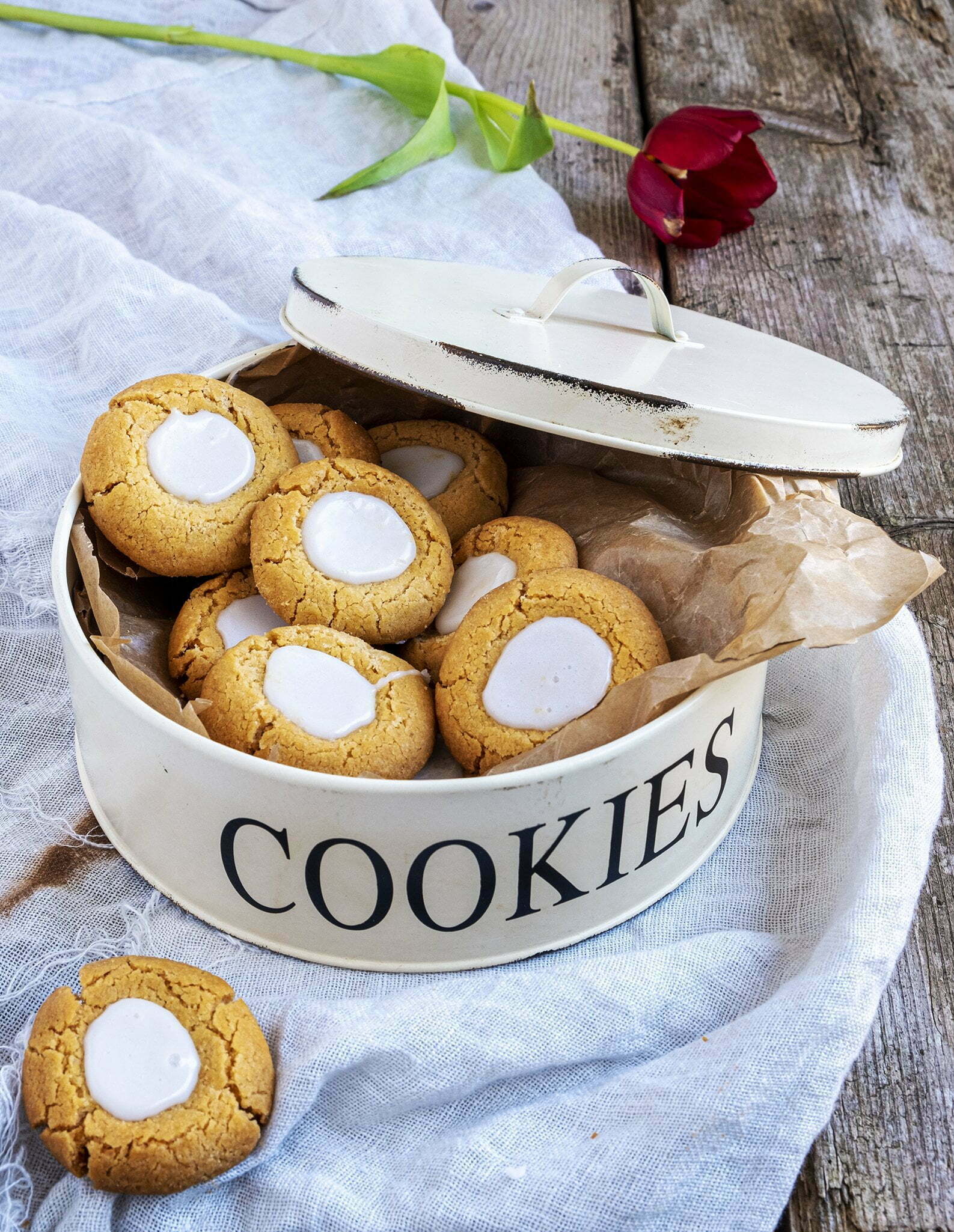 Lekker Koekjes maken met een witte glazuur