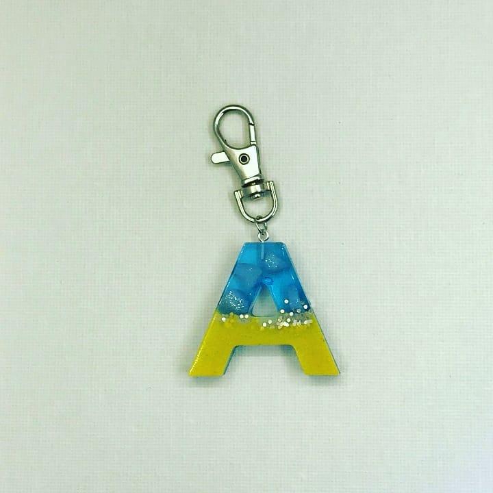 madahay_creations: handgemaakte letter
