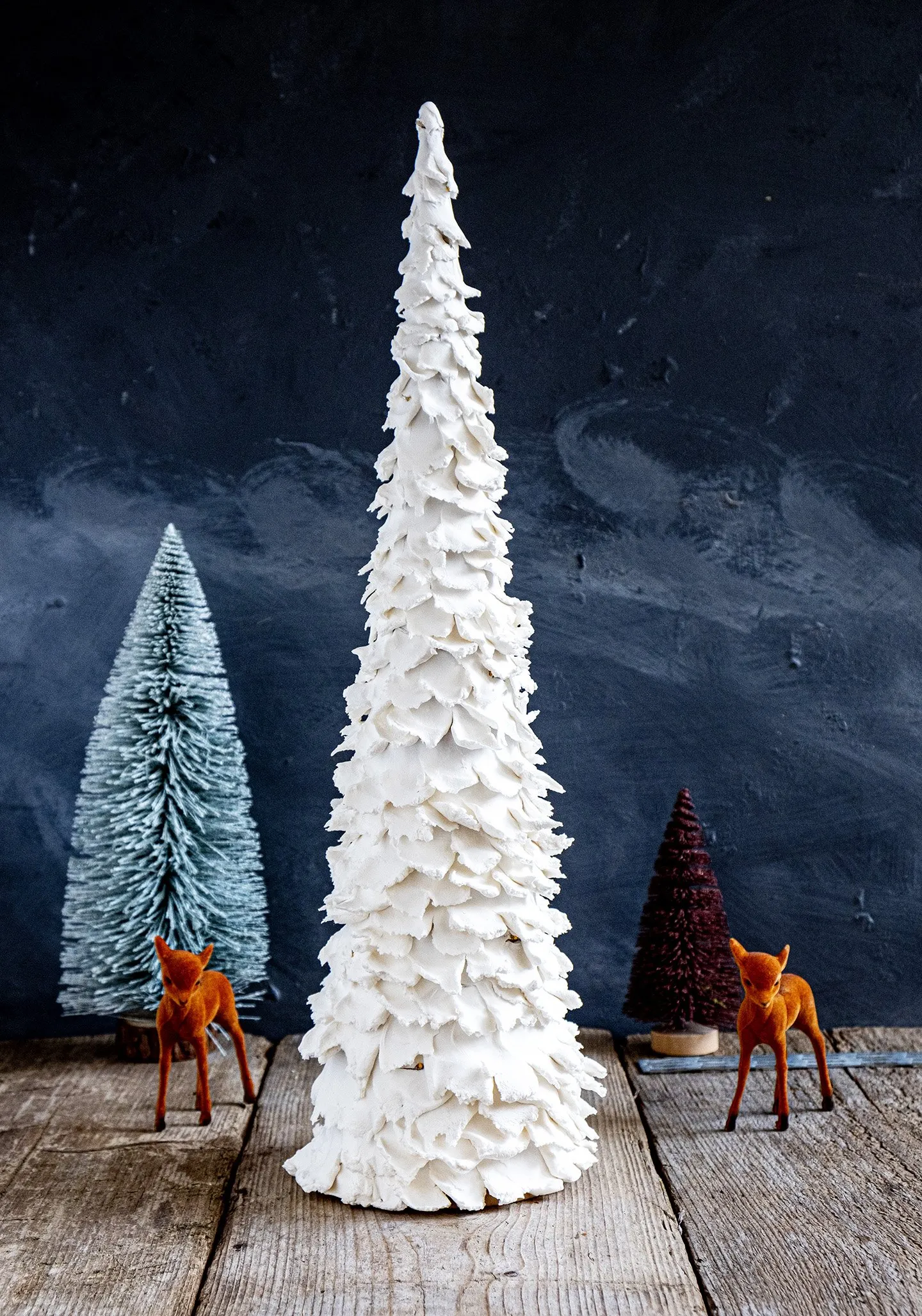 Kerstboom decoreren met boetseerklei en lichtjes