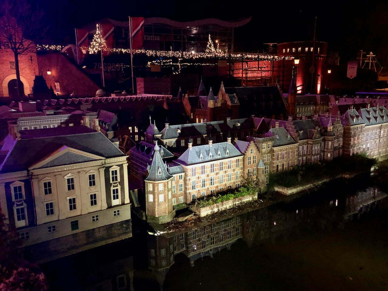  Den Haag: Binnenhof in Madurodam